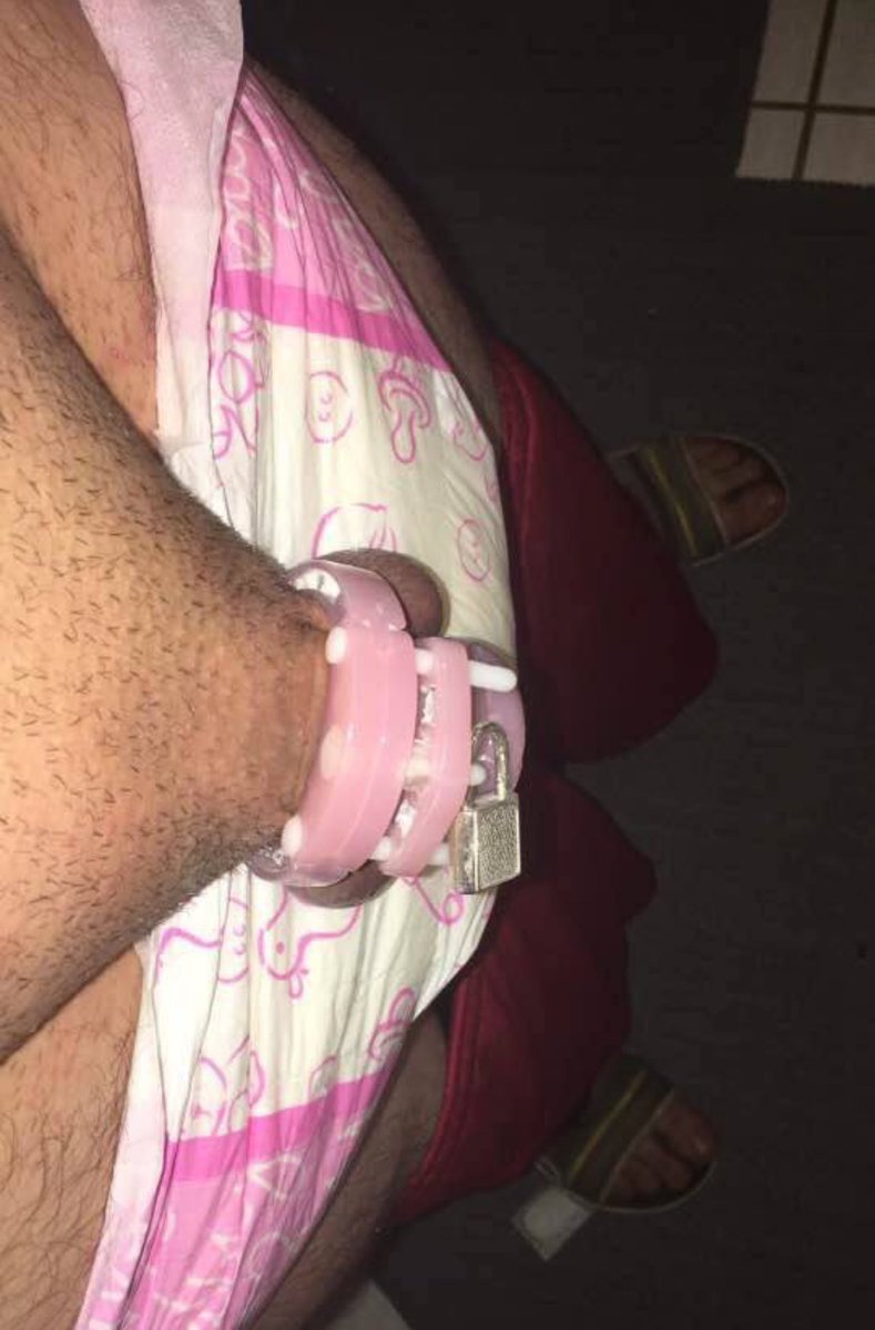 DaveDiaperSissy's tweet photo. Locktober went great! https://t.co/5m8flJZSCu