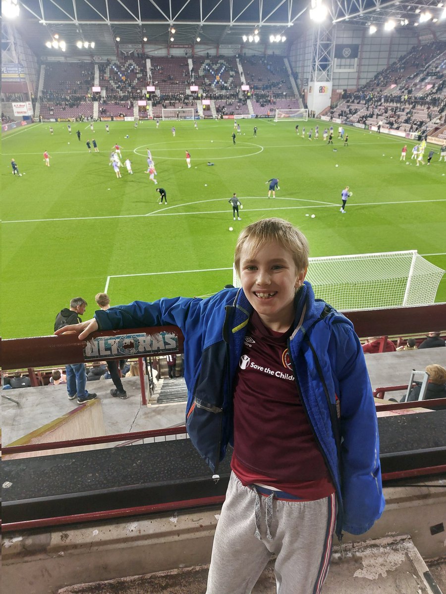 SamKemmer1's tweet photo. First time watching the #jamtarts under lights for Dexter! Nae moaning about getting up early tomorrow Dex 😴 https://t.co/H37ICvYUeq