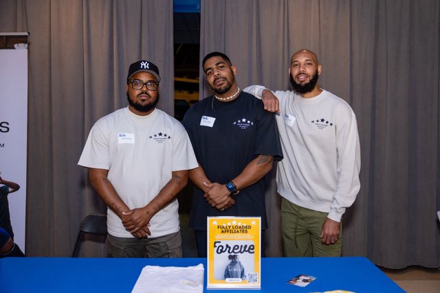 fullyloadedLA_'s tweet image. The Fully Loaded Team at UCLA’s NIL Exchange event. Thank you for having us @UCLA
🔵🟡🐻