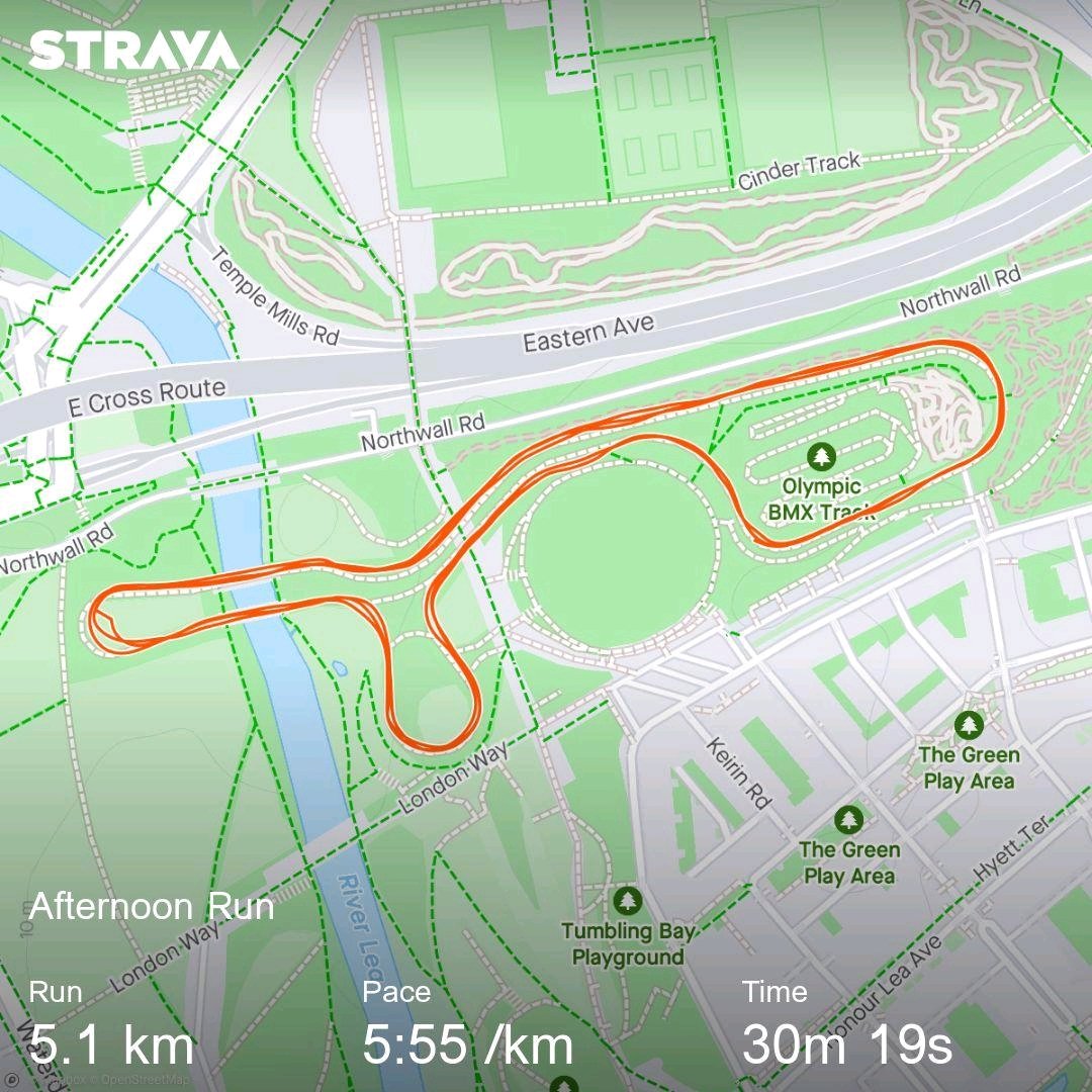 Thaina_matmati's tweet image. Halloween 5k run by @TheUnionUCL and new PB💨💨