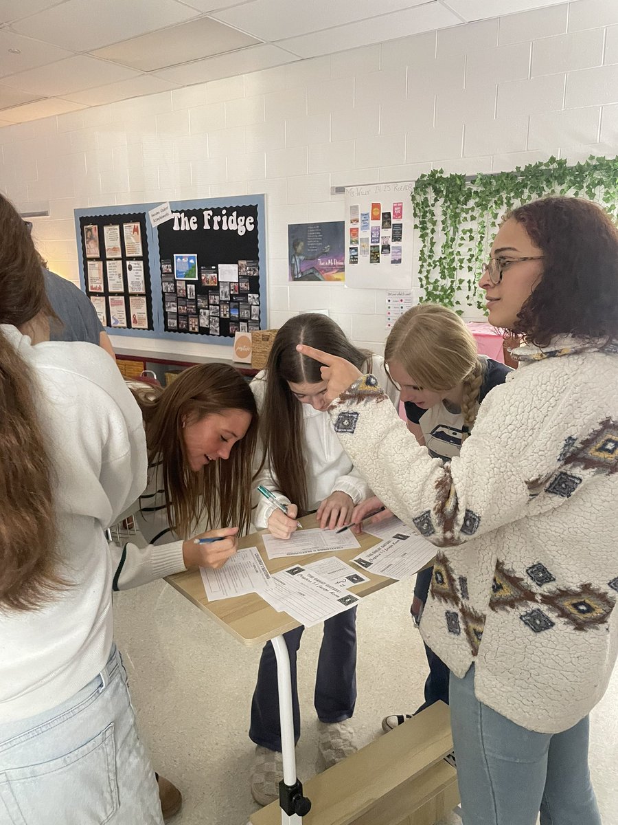 We reviewed all things related to The Great Gatsby by doing an escape room challenge!!