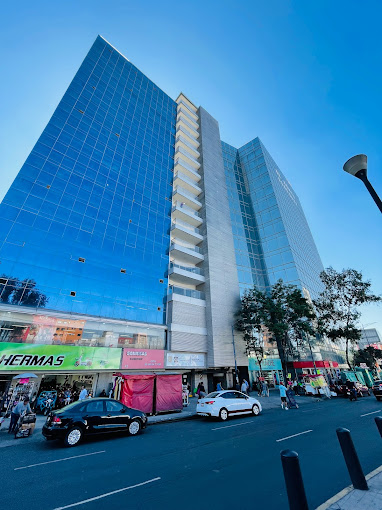 Vol 5. 
Edificios abandonados... pero que han sido rescatados.

Ahora veremos algunas estructuras que luego de sismos, o cambios de uso, fueron rescatados y se han reutilizado. 

Iniciamos con el edificio de Salto del Agua, antigua SEPROPRE, ahora ocupada por Contraloría CDMX.