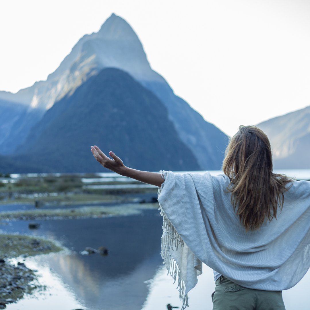 Rebecca Lindberg tweet media