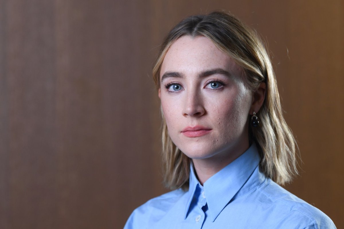 Saoirse Ronan on ‘Wild’ Reaction to Viral Comment About Women’s Safety

The actress said she was glad her comment, which left Denzel Washington, Paul Mescal, and Eddie Redmayne speechless, seemed to be "opening a conversation again."

🔗 rollingstone.com/tv-movies/tv-m…