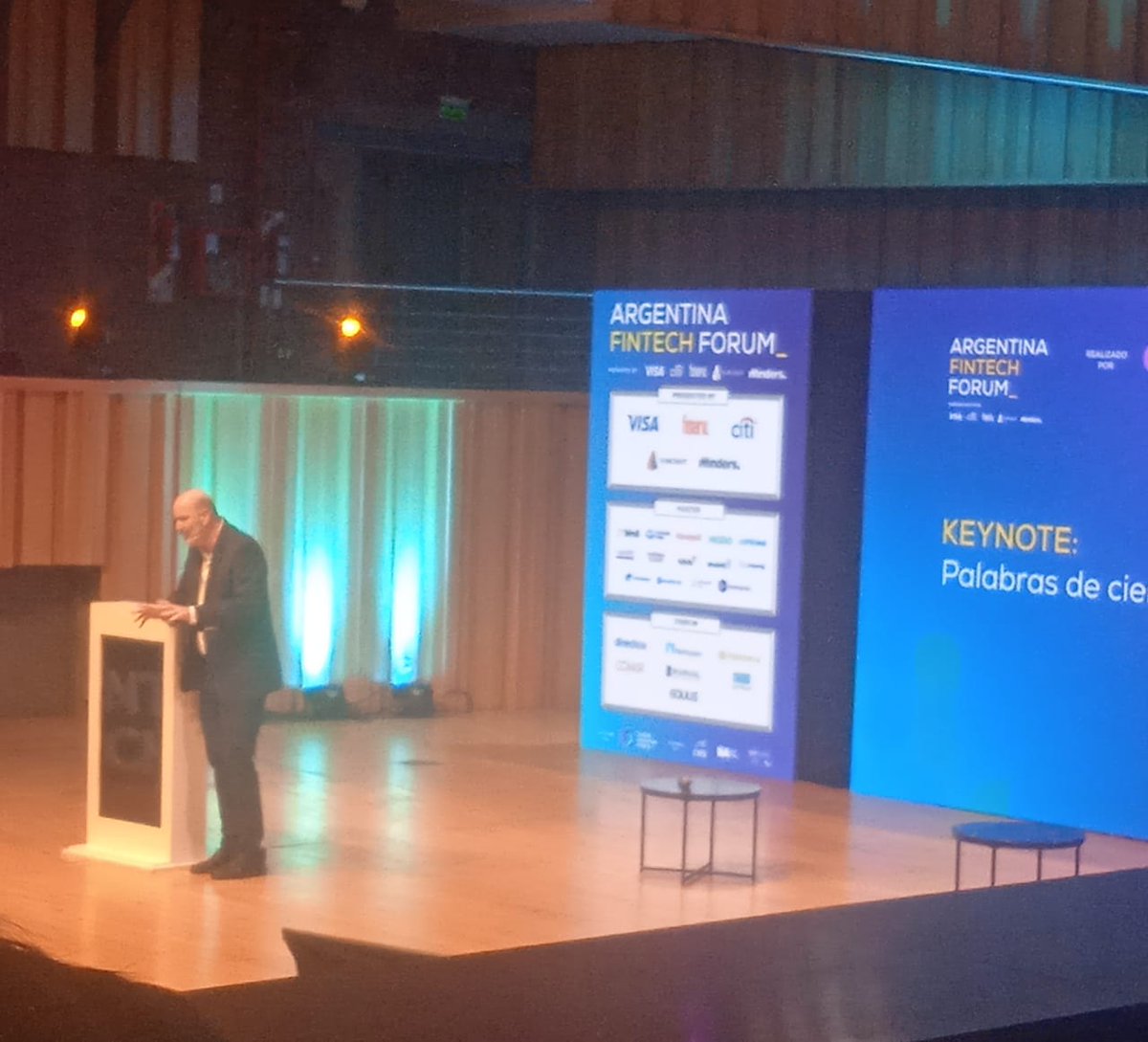 🔊[AHORA] Argentina Fintech Forum 2024. Federico Sturzenegger, ministro de Desregulación y Transformación del Estado:

"El gobierno seguirá dando estabilidad y baja inflación para que las fintech desarrollen productos que ni siquiera hoy existen".

#ArgentinaFintechForum2024