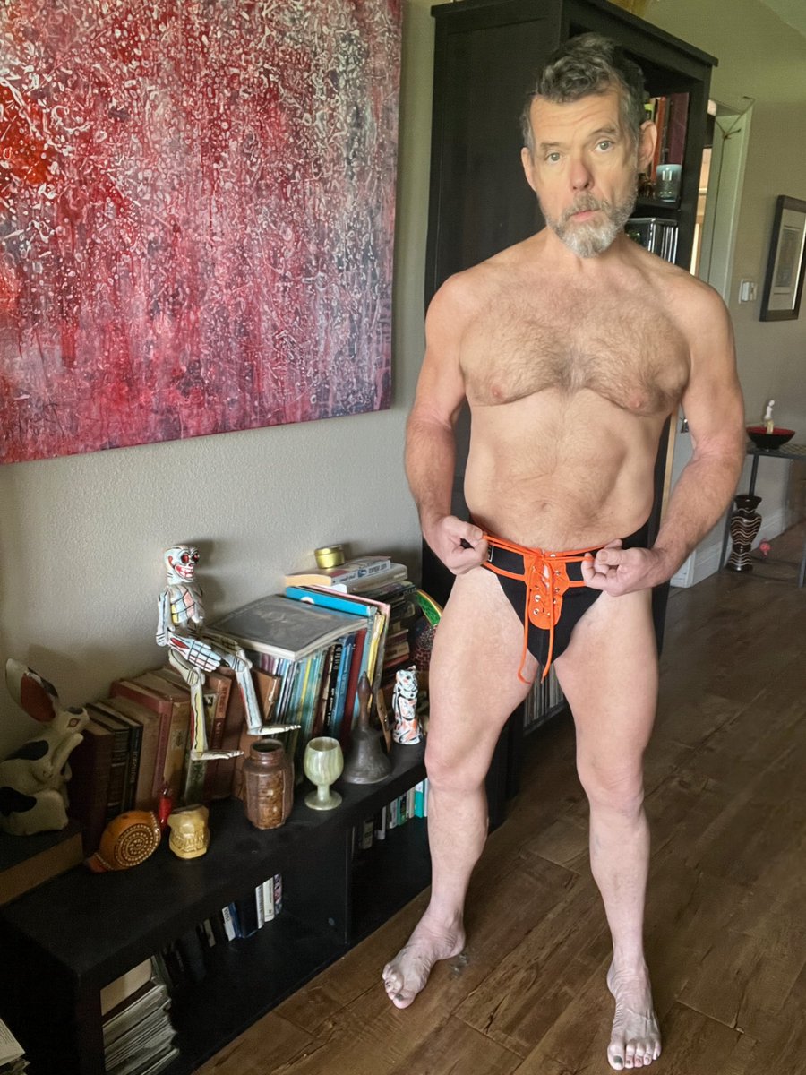 John Knight (@knightmasseur08) on Twitter photo #Jocktoberchallenge Day 30: Orange 🥕
Jock by #CleverMenMode #Jocktoberchallenge Day 30: Orange 🥕
Jock by #CleverMenMode