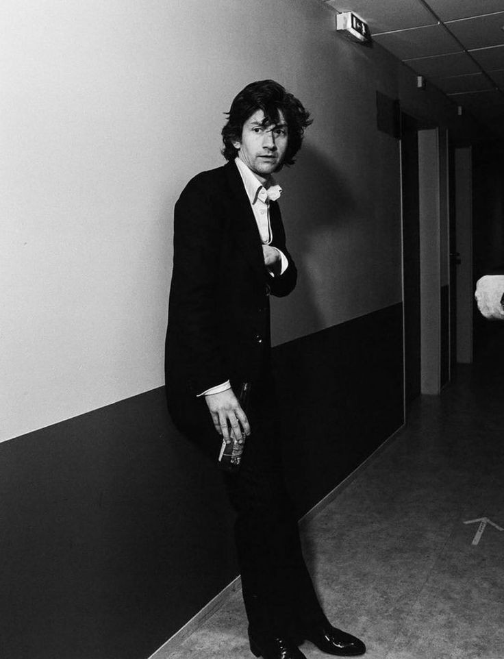 alex turner bot tweet media