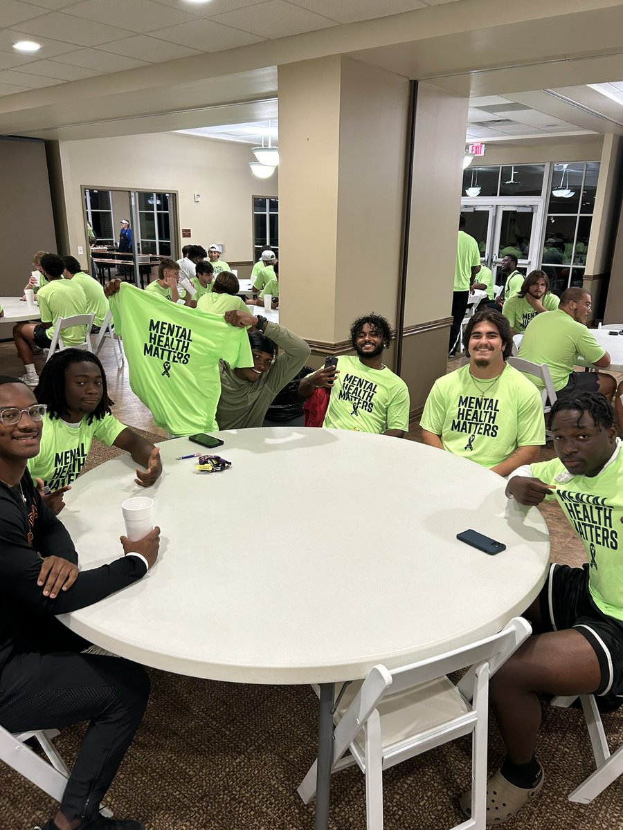 Sam Houston State Football celebrating their 2nd annual Green Out games with a meal before their game against LA Tech #Cusacares