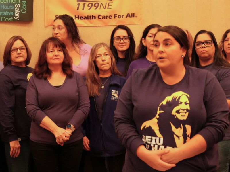 SEIU1199_NE's tweet image. “For decades we had a great working relationship with management. During our last contract negotiations in 2020, they assured us that we would work together and collaborate. They have done the exact opposite,"- Melissa Blais, RN, #WomenandInfants #VotingYES #InfoPicket