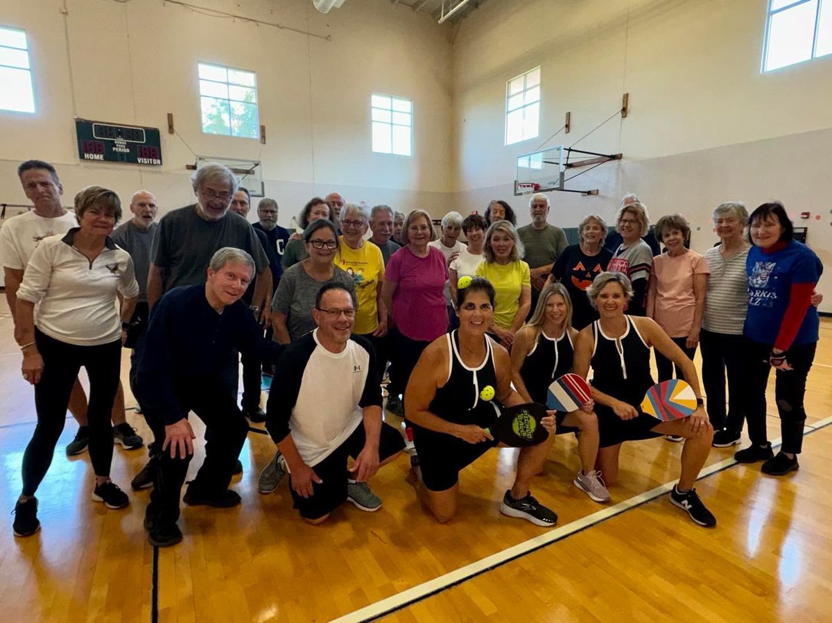 UHAvonFitness's tweet image. Our Rock Steady Boxing Coaches had a great team costume today - pickleball enthusiasts/pros. #rocksteadyboxing #fightpd  #fightpdtogether