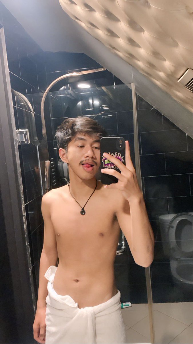 Kuyudd02's tweet photo. Aku mandi dl ya biaar wangi. “Misal” https://t.co/gcm59Ri2Ra
