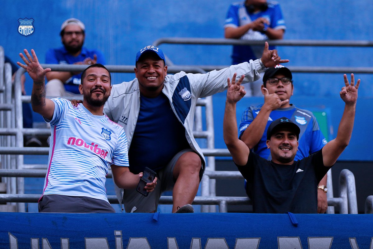 CSEmelec's tweet photo. ¡Te llevo en el 💙!

Esta tarde tenemos una cita en la #Caldera🏟

#PorEmelec 🤜🏻🤛🏻⚡ https://t.co/WBXqQbPbrx