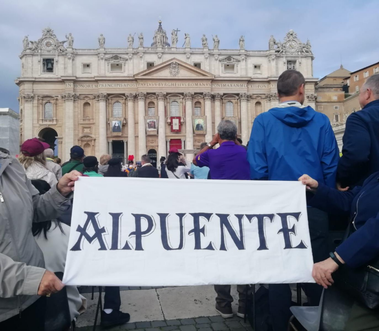 amigosalpuente's tweet photo. Habemus Sanctus
https://t.co/o7pd40XS6i
#ACAA #peregrinos #Roma #canonización #SanFranciscoPinazo #Alpuente #Vaticano #ceremonia #iglesia #campanas https://t.co/ZKM7NEmkVJ