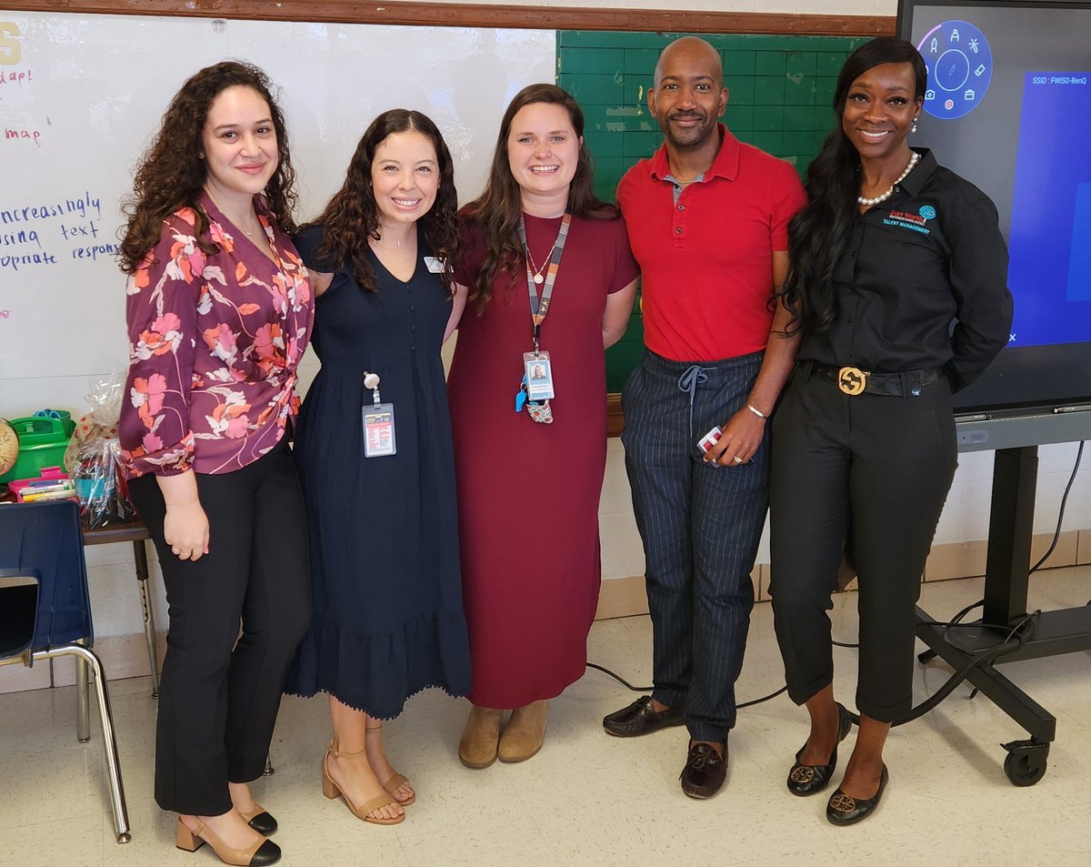 👏Big shoutout to M.H. Moore Elementary teacher, Sarah Krueger! She is new to the campus this year, and her passion and commitment have ALREADY made a huge impact on students.

Are you ready to make an impact in education? Apply today at fwisd.org/careers.