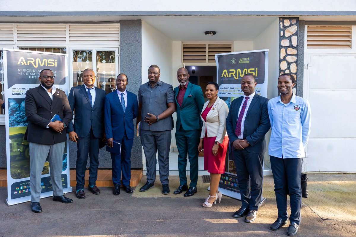 armsi2050's tweet photo. 📸 Consultative meeting on responsible mineral sourcing standards.
Discussions highlighted challenges, opportunities, and a roadmap for implementing the Africa Responsible Mineral Sourcing Initiative, alongside other measures to drive growth in Uganda’s mining sector.
#ARMSI https://t.co/I2ZQ7ot5HV