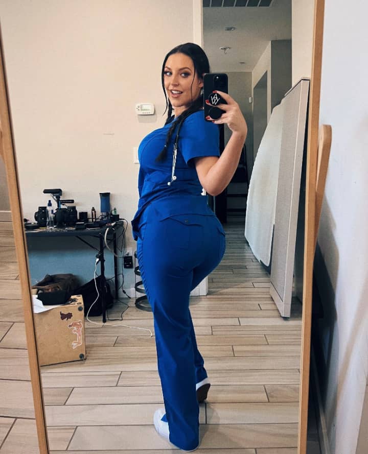AngelaWhit63877's tweet photo. Am available for fun dm let's have some https://t.co/8ew24Li08D me up for any sex deals chat me up on my telegram https://t.co/yiThFKhUvr https://t.co/IO2WQI7WAb