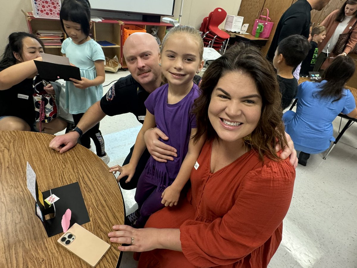 Deanna Lovesmith tweet media