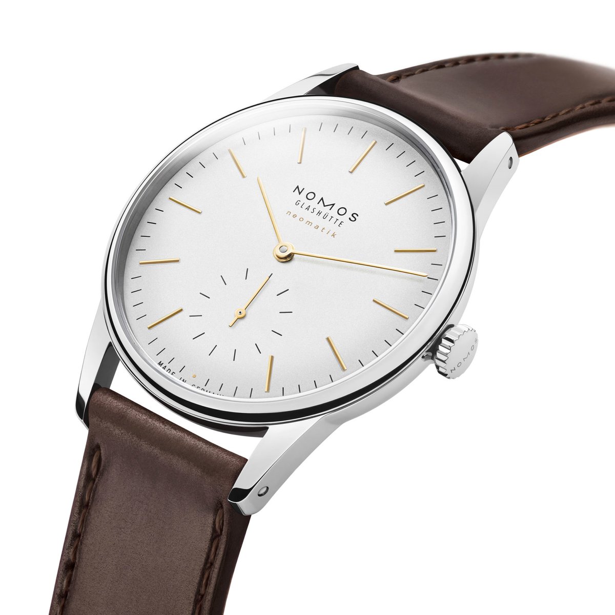 WatchTime's tweet photo. Black, White, and In-between Gray. Today we look at three such watches bucking the trend of color in favor of the simple. Story live now!
https://t.co/sBPcxyMzdP
#jaegerlecoultre #nomos #stowa https://t.co/6QG2NLPstj