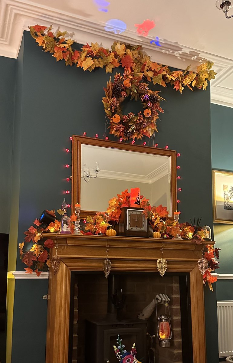 Dallas Collins RWA, MRSS, RCA. tweet media