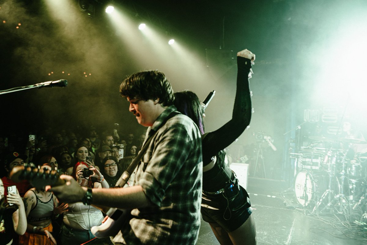 HEY VIOLET tweet media