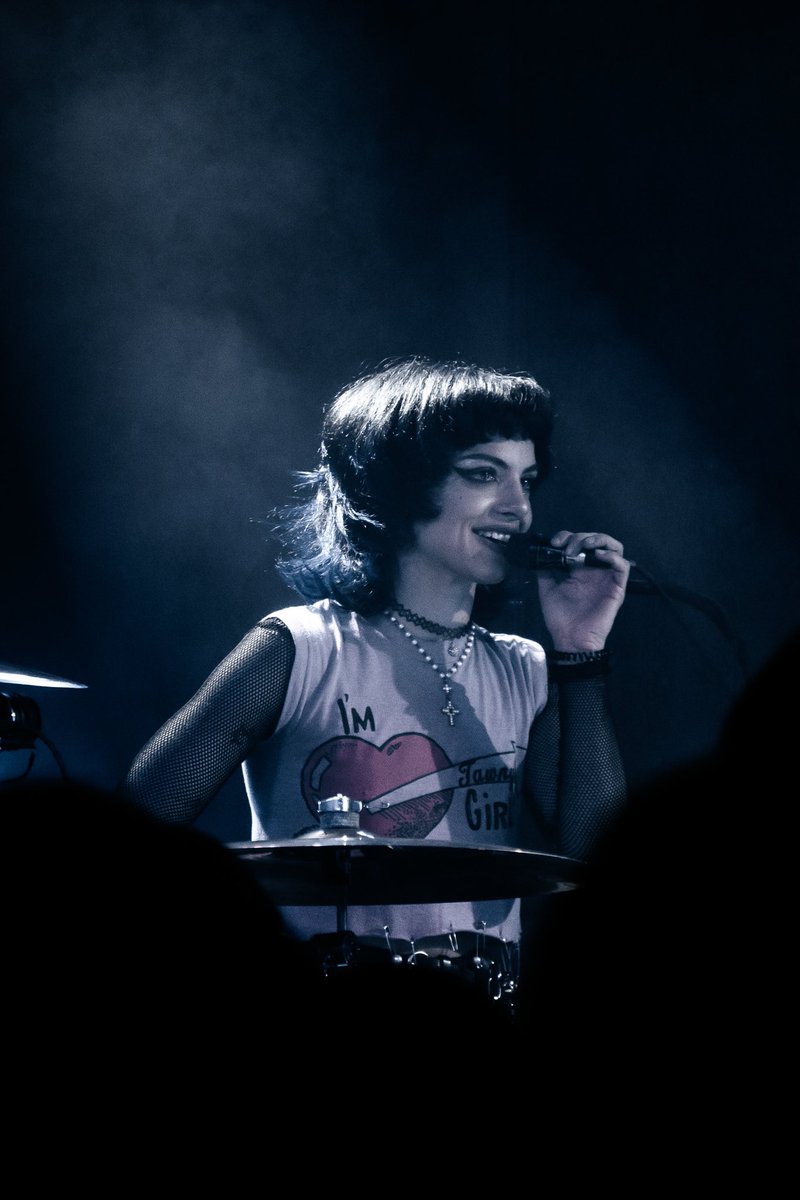 HEY VIOLET tweet media