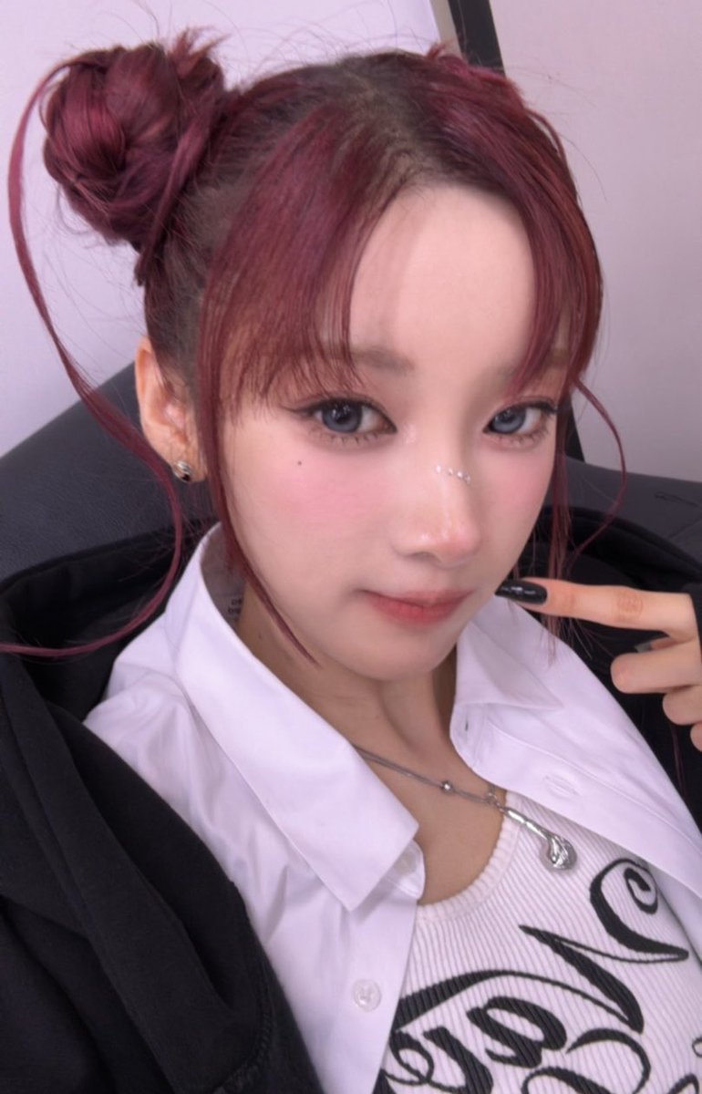 koyukipics's tweet photo. the cutie pie

#PURPLE_KISS #YUKI  #유키 #퍼플키스 https://t.co/zyW72WtFLf