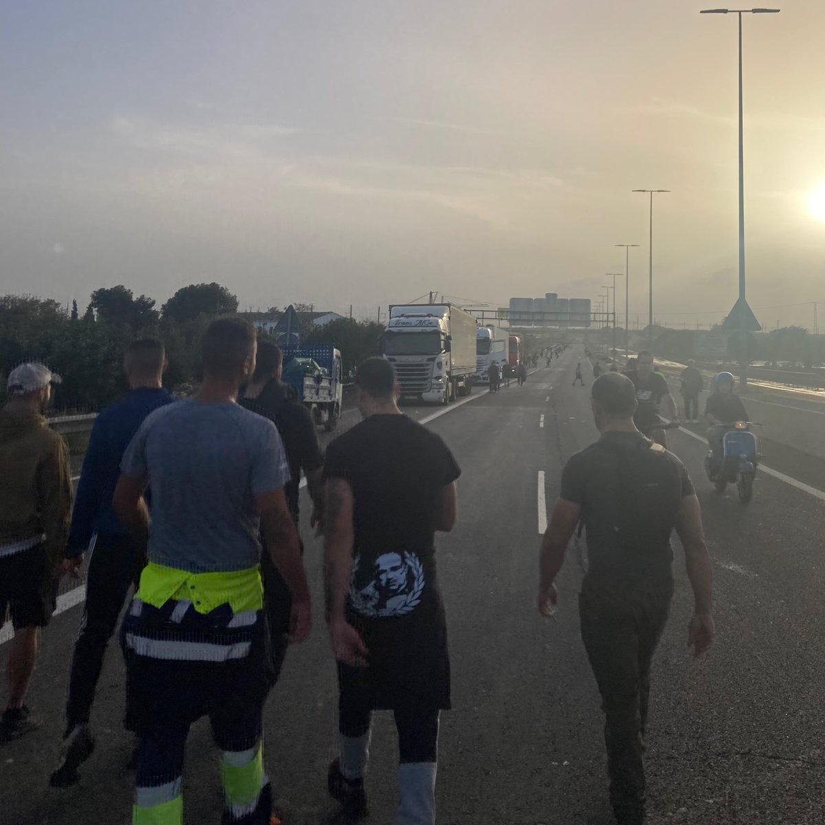 𝕱𝖗 tweet media