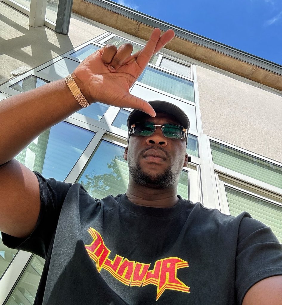 RapFrActus's tweet image. 🚨SDM est single de platine avec son titre « CARTIER SANTOS » 💿

En seulement 5 semaines 👏

Le single de platine le plus rapide de l’année 2024 en France 🇫🇷