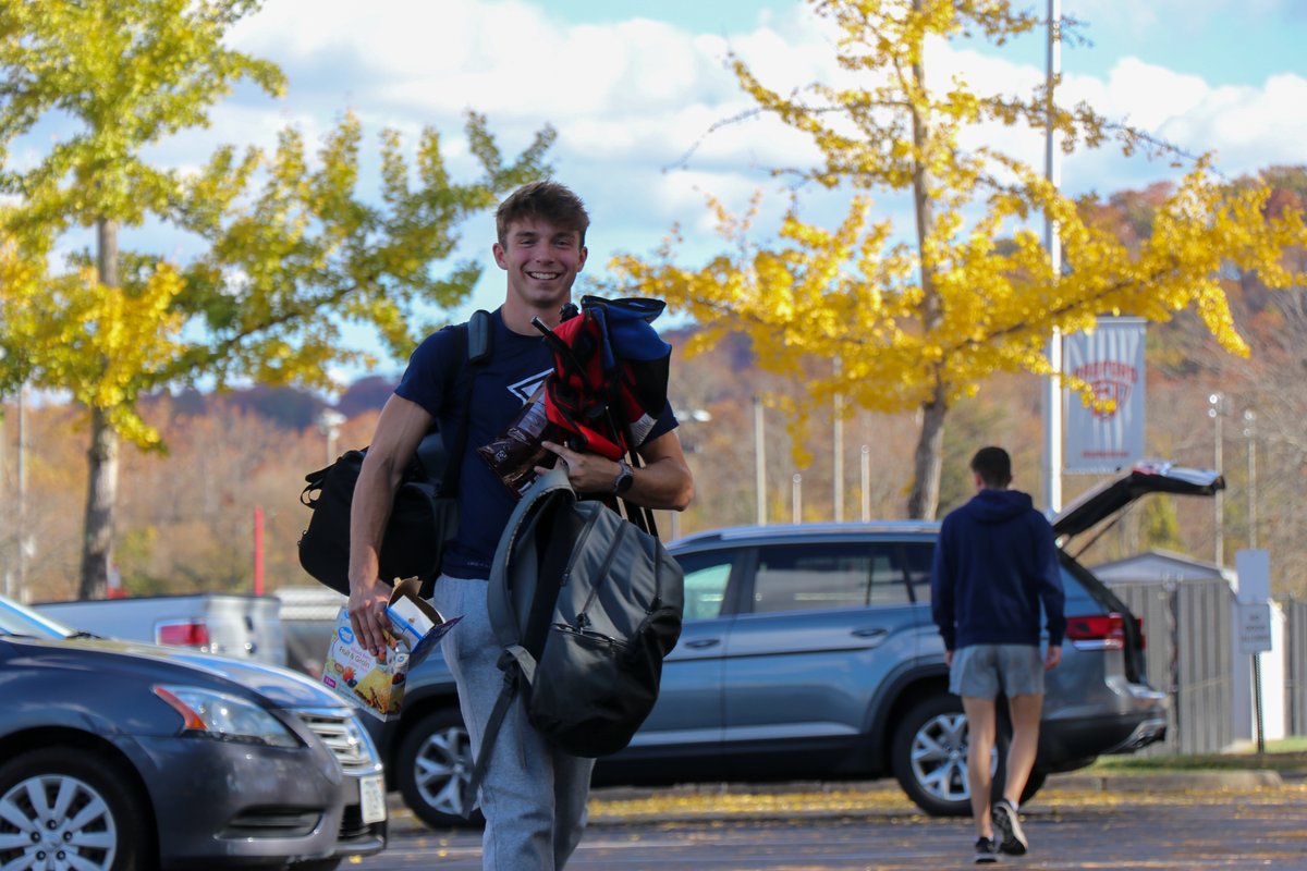 RadfordTrackXC's tweet photo. Business trip. 🏆

@ru_athletics | #RiseAndDefend https://t.co/iMV4DRzRjf