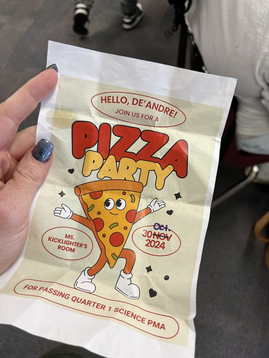 MathCoachStron1's tweet photo. Students got individualized invitations last week to attend a pizza party for passing their science PMA. Today we celebrated!!! 🍕🍕🎉🎉 https://t.co/aSy2X74ao4