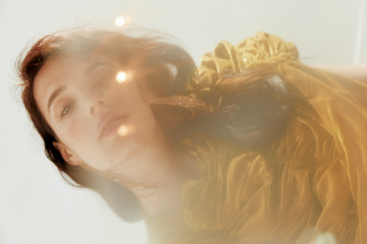 .<a href="/noiagisela/">NOIA</a>  releases video for “reveal yourself” highclouds.org/noia-reveal-yo…