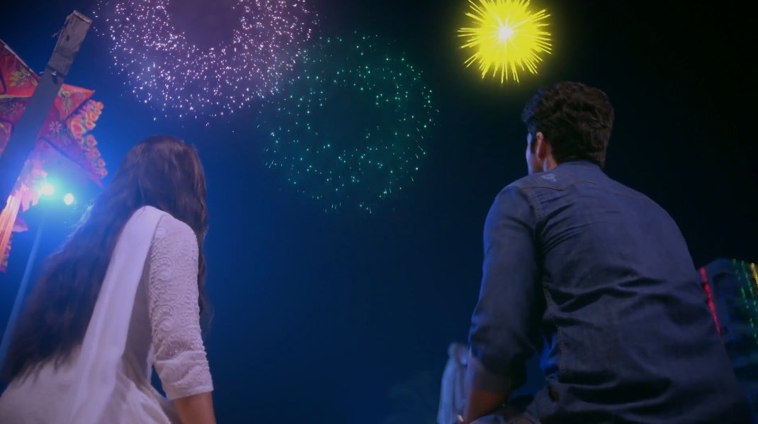_jugnoo_'s tweet photo. Kuch yaadein yaad rehti nahi, yaad aa jati hein!! 😖 How foolish I was to think that this is gonna be their forever 💔
#Vanshaj #Nevika #Neivika https://t.co/DJh7z2psKm