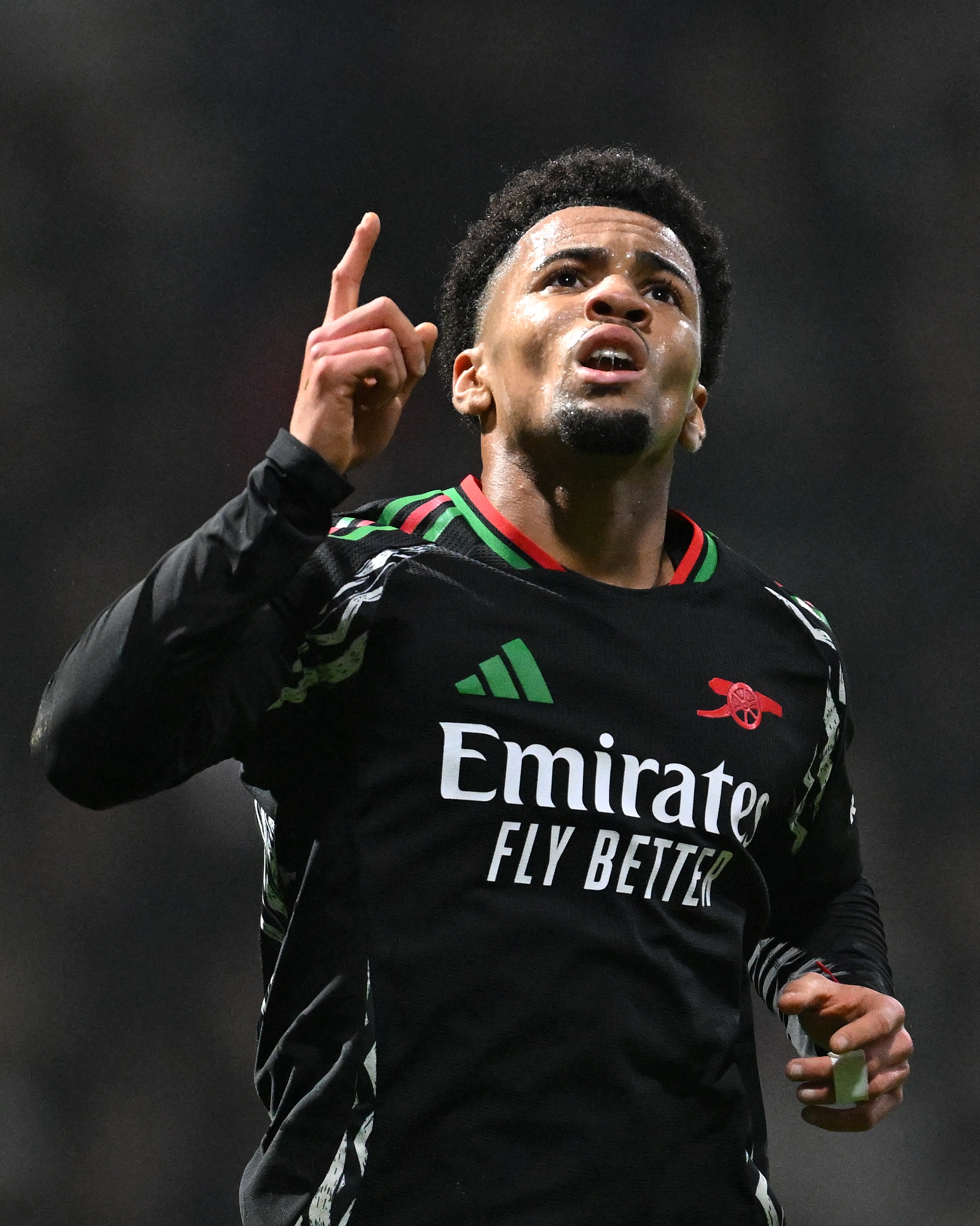 Ethan Nwaneri celebrates after doubling our lead