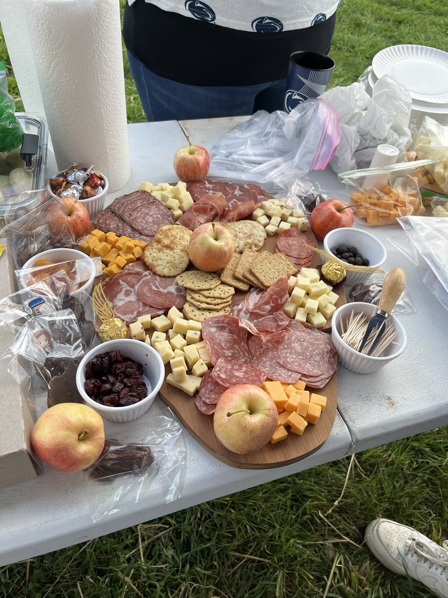 AlyssaFlipz's tweet photo. @JasonKelce odds are you come to our tailgate at Penn State, we’ll bring everything lol (and you can’t miss the Jell-O shots) @rycr0sby @jewlsandcrystal https://t.co/gKDKQXlOPf