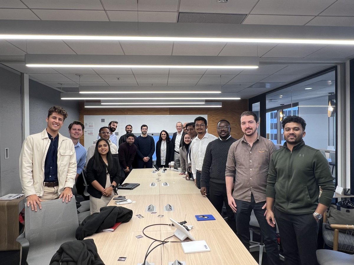 WashU Olin Business School tweet media