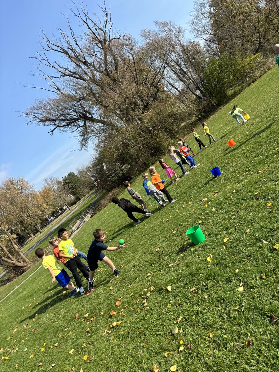 Miss Campanella’s Firsties tweet media