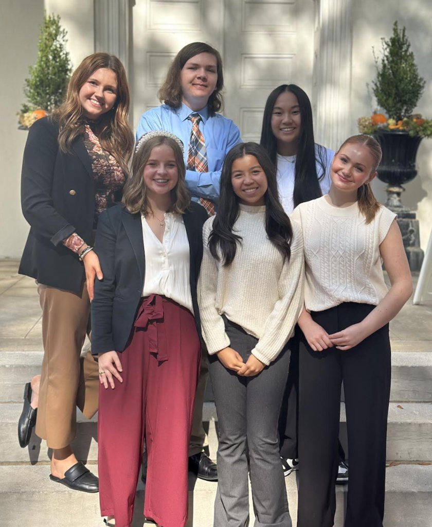 Congratulations to our students who were chosen to be on Sen. John Boozman's Youth Cabinet. These students chose to work on legislation involving rural healthcare.

Front row:  Mallory Cloud, Isabel Rivas, and Audrey Rogers
Back row:  Elizabeth Harrison, Ian Warnick, and Dana Liu