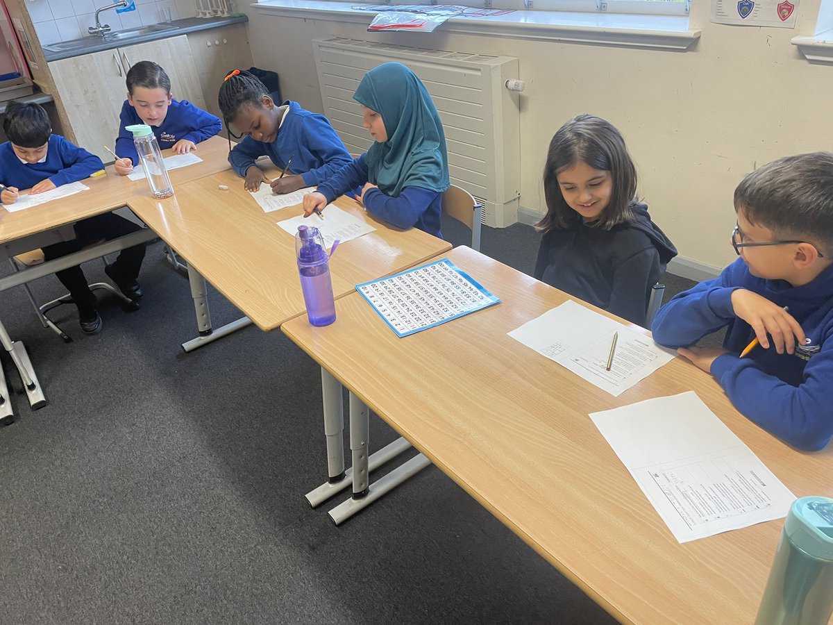 Jenn20Free's tweet photo. P4/5 have been developing their collaborative working skills, focussing on questioning and justifying their answers. Some excellent examples during problem solving in maths and h&amp;w last week as they worked in pairs to discuss the difference between needs and wants 👍🏼 @HaghillTeam https://t.co/ggxnLiWQQZ
