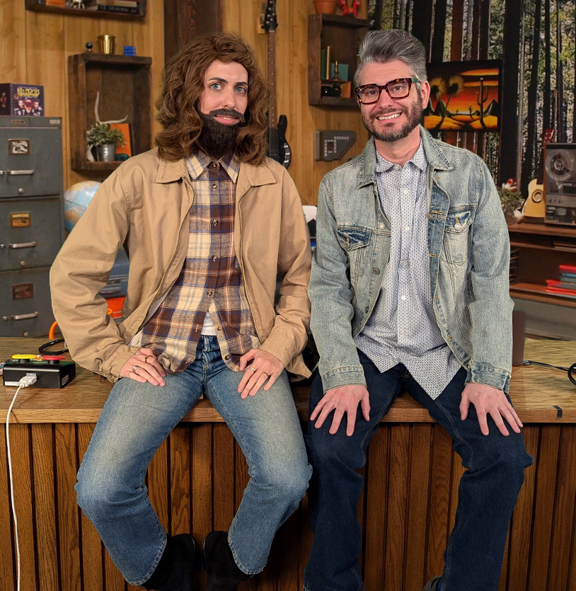 theh3podcast's tweet image. Good Mythical Morning With Rhett &amp;amp; Link Is Now Livee!!🐔

Watch here... youtube.com/live/msxOG5pz3…