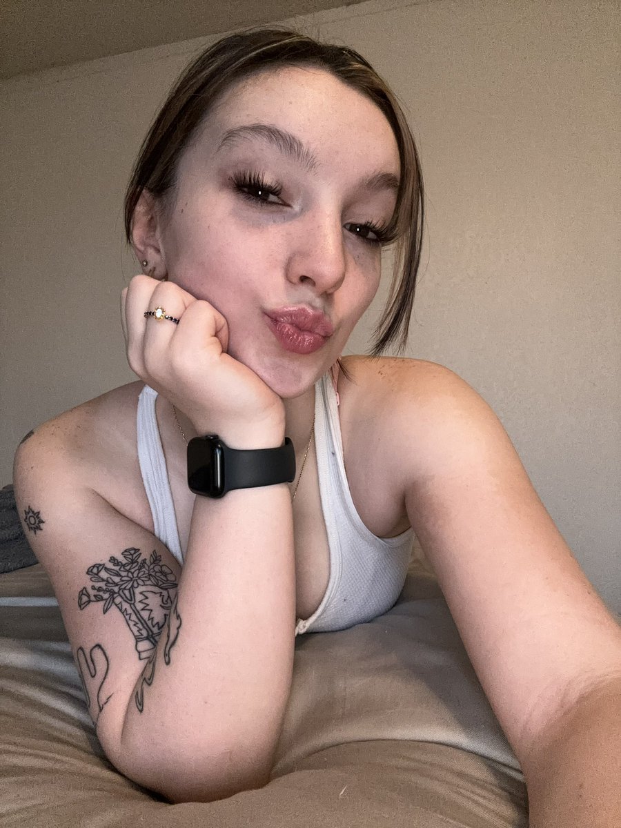 lilmonkey1869's tweet photo. Heyy wanna see something spicy 🌶️ https://t.co/tFzdcHJf3X