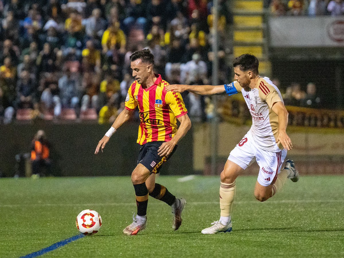 PrimeraRFEFStat's tweet photo. Tradición copera e ilusión. La #UESantAndreu derrota al CD Mirandés y acompañará a Europa y Olot a la 2°R de Copa del Rey.

El Narcís Sala volverá a recibir a un Primera División como suele ser habitual en las últimas temporadas.

Espectacular temporada la que se están marcando. https://t.co/dQcEJEm3Ce