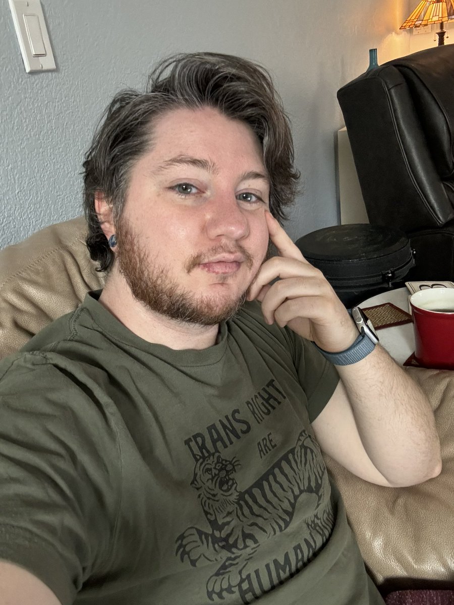 smackaroney's tweet photo. Time to get personal for a second! 

I have decided to stop taking testosterone. I have been off of hormones for about 7 months.

Let’s talk about being trans and being HRT free-🧵 https://t.co/MgyGPqvvkw
