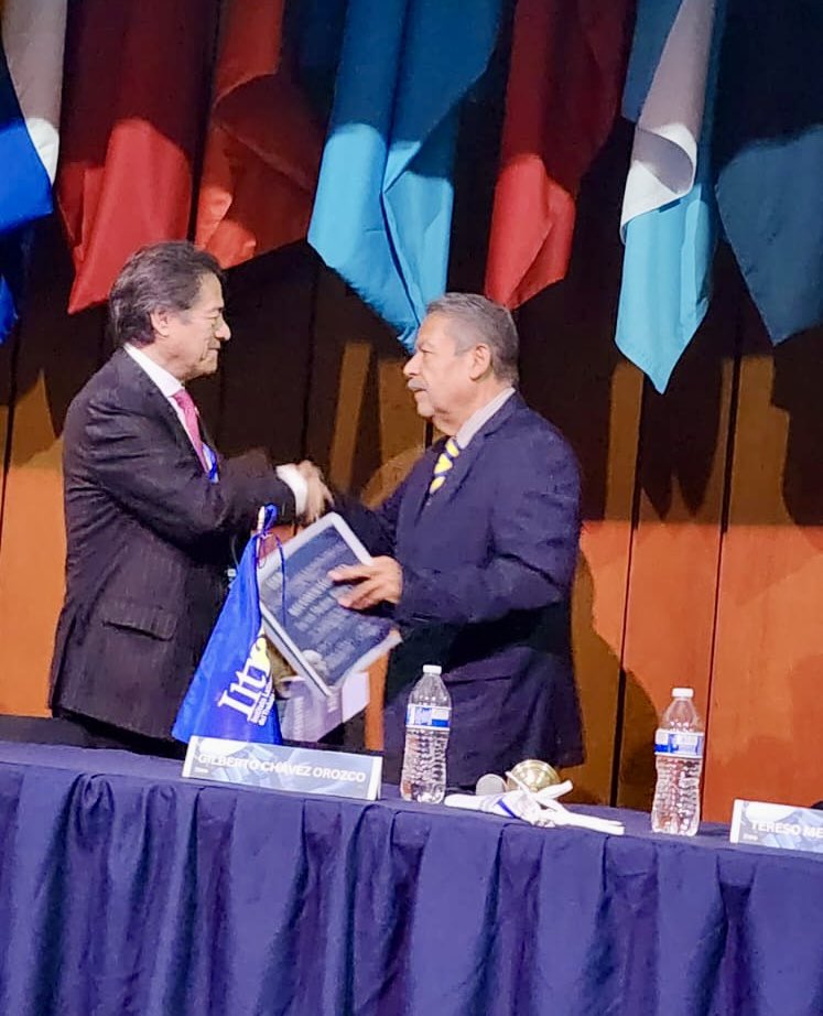 tereso_medina's tweet photo. Tuve el gran honor de asistir y participar en el Congreso Internacional en Derecho del Trabajo: "Transformación Laborales en la Era Digital", organizado por la @iltrasoficial, donde tuve el gusto de colaborar como ponente de este evento de carácter internacional. https://t.co/Ir5upKbl9V