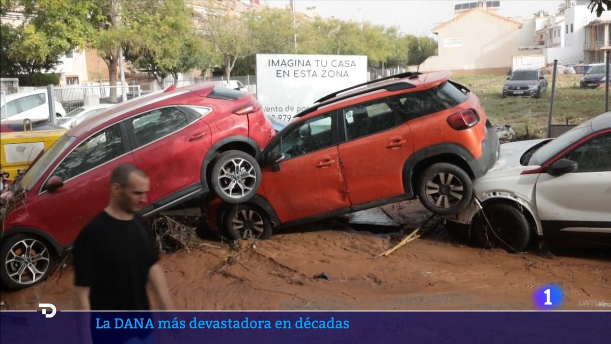 Love Will Tear Us Aznar tweet media