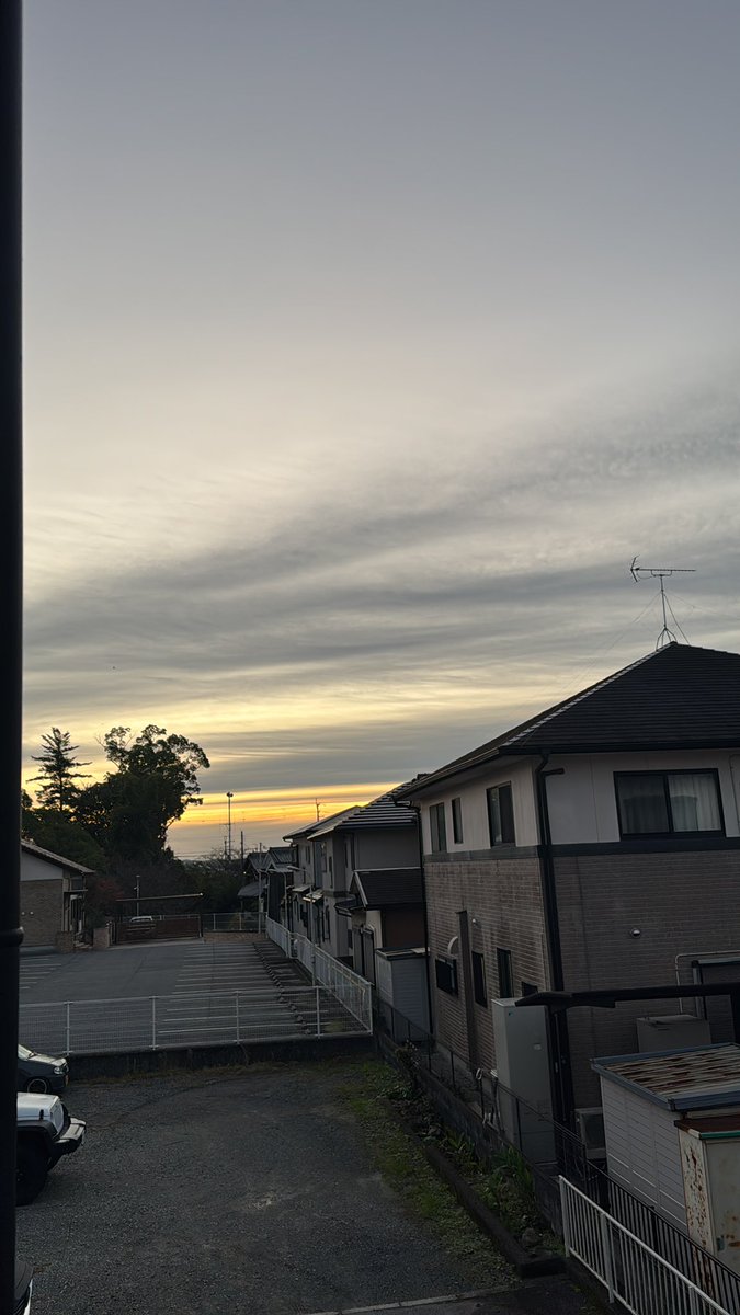 Haaakun89's tweet photo. おはよう。
さっき帰って来たから今から昼まで寝ます。
長距離ドライバーは大変だ。
おやすみ。

いや、もう一杯飲も https://t.co/ZRFofYNJKi
