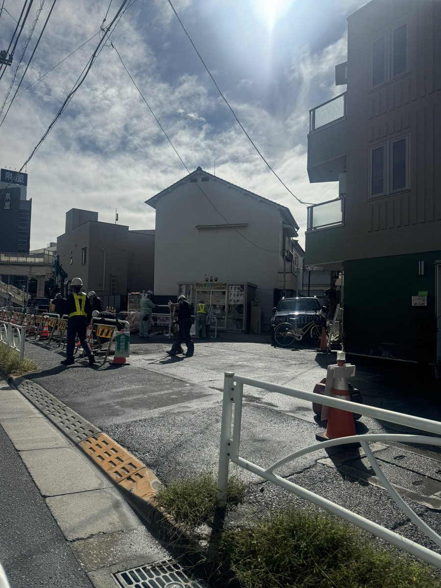 おはようございます。 東京都荒川区東尾久もみがら17袋 墨田区東向島もみがら12袋販売中です☺️ 本日もアグリアシストのコインランドリーコイン精米 機よろしくお願いいたします。☺️