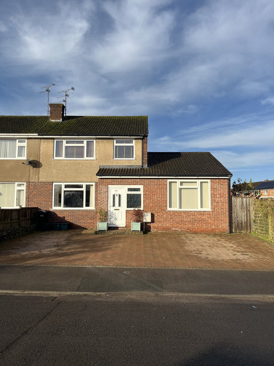Planning application submitted for a first floor extension to a dwelling in Keynsham. The scheme provides additional bedrooms with a strong new gable street fronting elevation 🏠

Images show proposed and existing