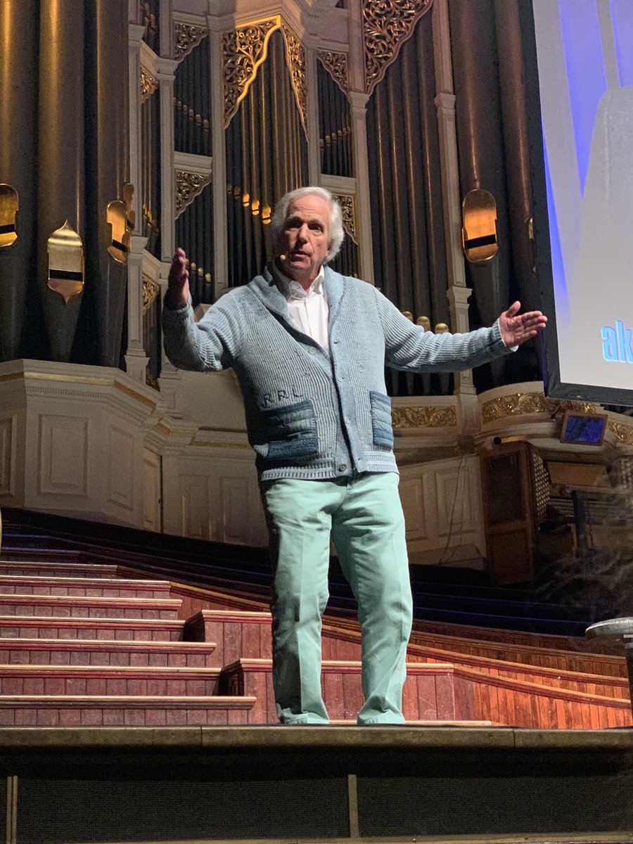 Mezza30's tweet photo. @hwinkler4real Happy birthday Twinnie! I met you in Sydney earlier this year. I hope you’ve had a fabulous October 30th Mr Winkler https://t.co/XYewI8dP7D