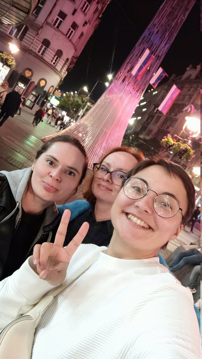 Меж тем, вчера поймали самую настоящую <a href="/mermoon/">Мермун 🇨🇾 🧜‍♀️</a> 😁
Сербия как место встречи изменить нельзя 😌💚