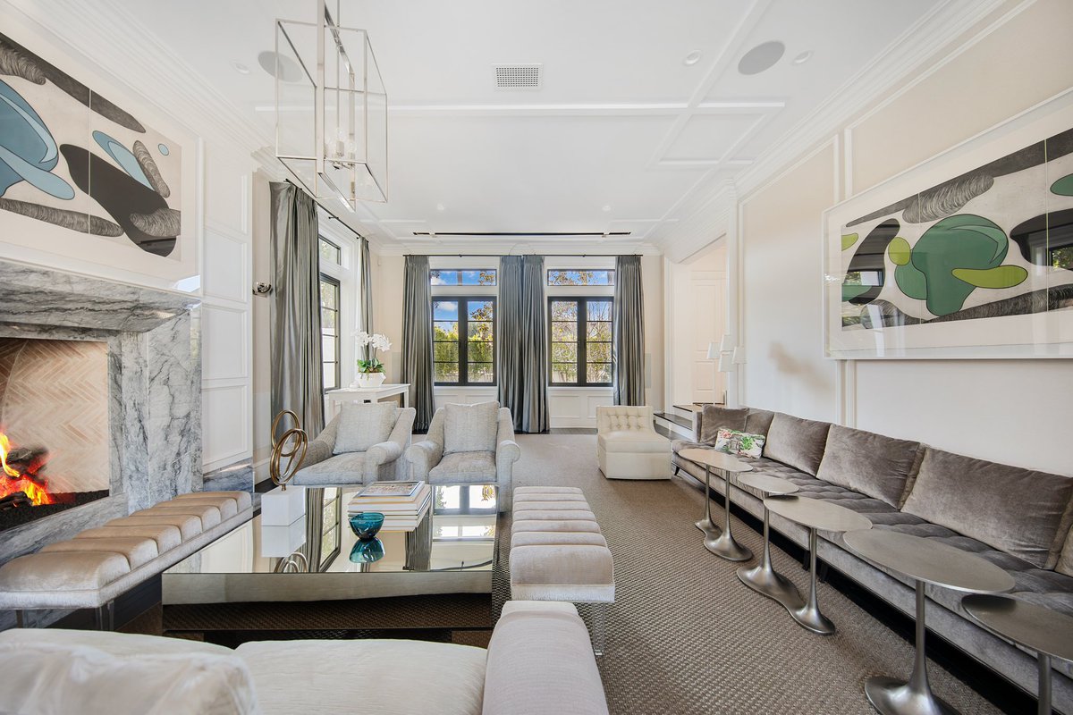 laurimstudio's tweet image. What book would you dive into here? 📚

📸 Joe Bryant

Always great working with SHL Designs and BTC Builders Inc. 

#LauriMorrisonStudio #LuxuryHome #HouseGoals #Architect